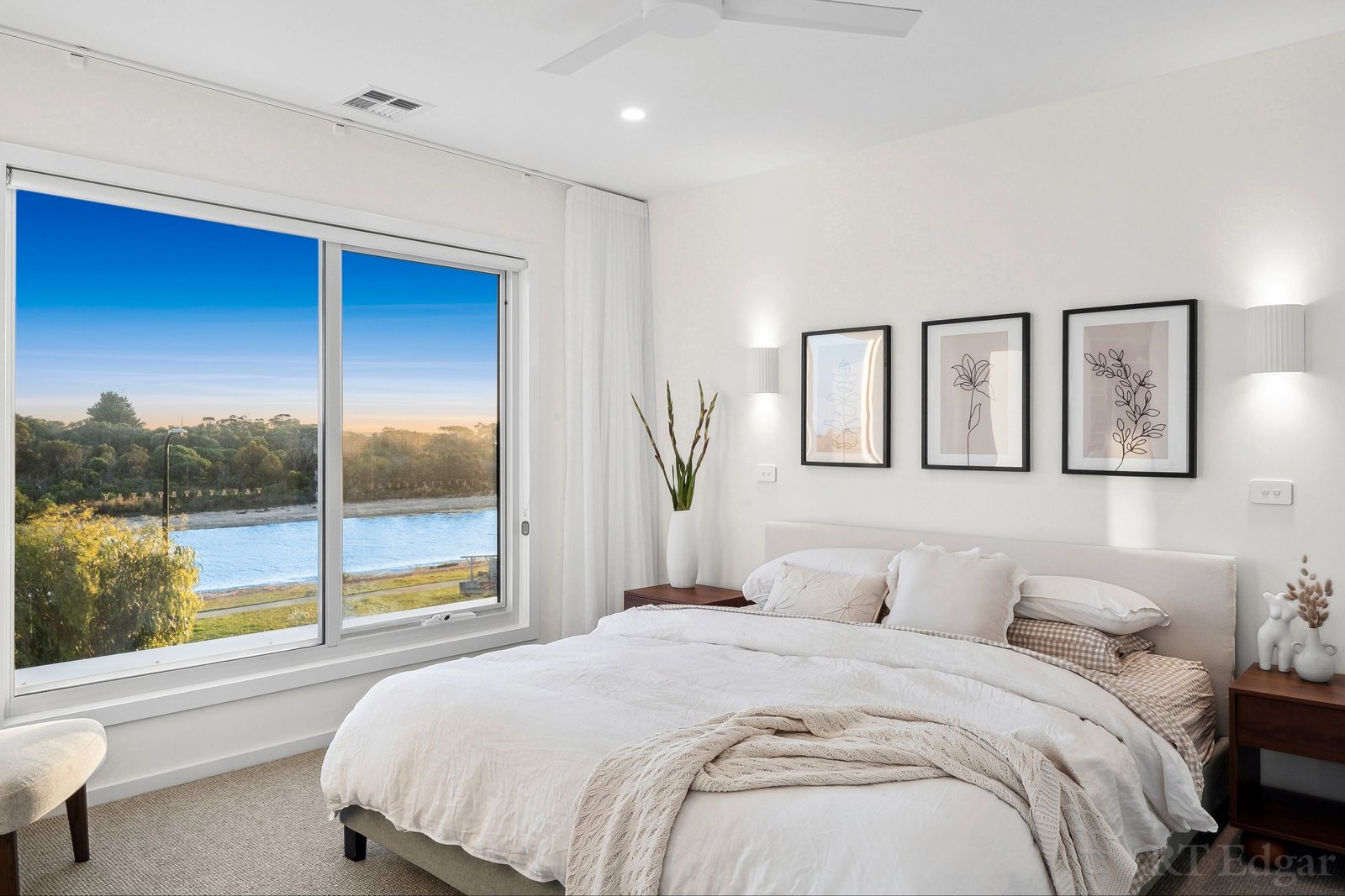 Real Estate and Property in 16 Wirilda Way, Point Lonsdale, VIC