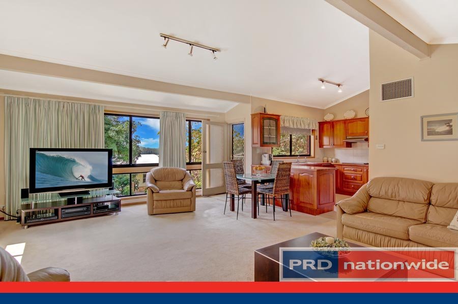 16 Woodcliff Parade LUGARNO 4