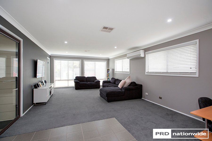 16 Wright Street TAMWORTH 4