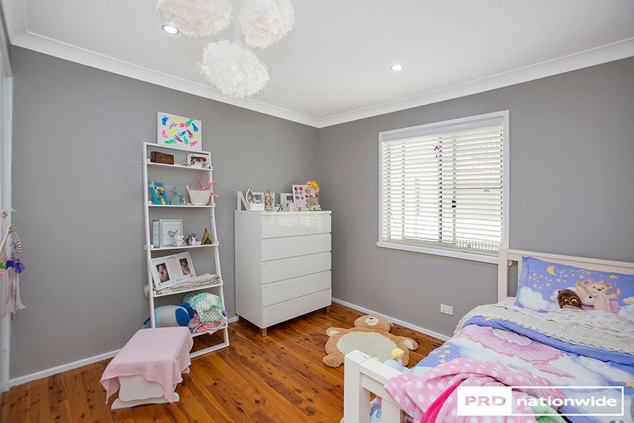 16 Wright Street TAMWORTH 7