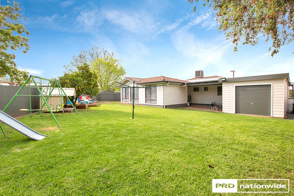 16 Wright Street TAMWORTH 10