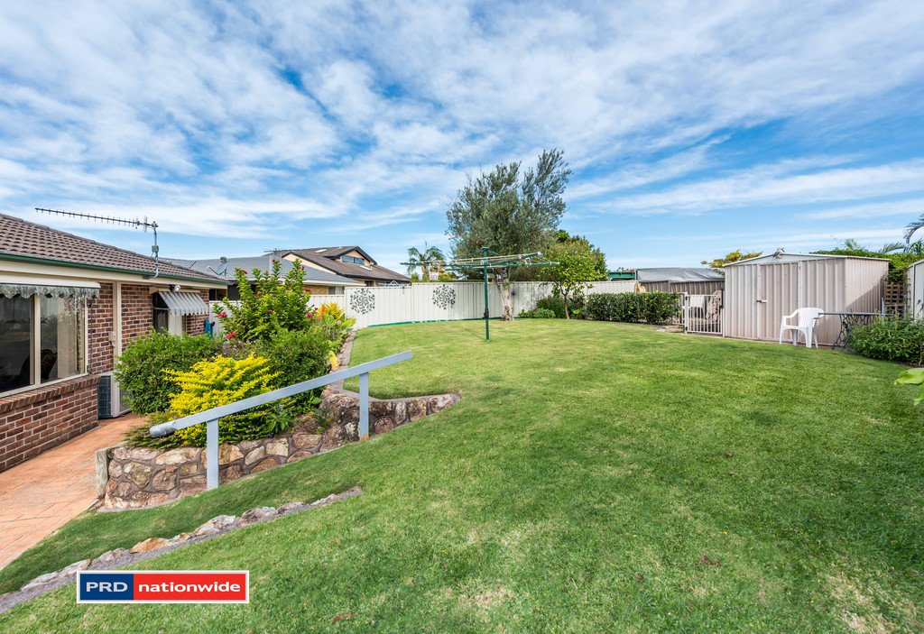 16 Yachtsman Crescent SALAMANDER BAY 16