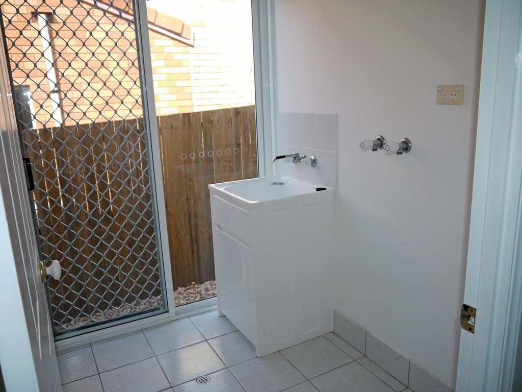 16 Zinnea Street ELANORA 10