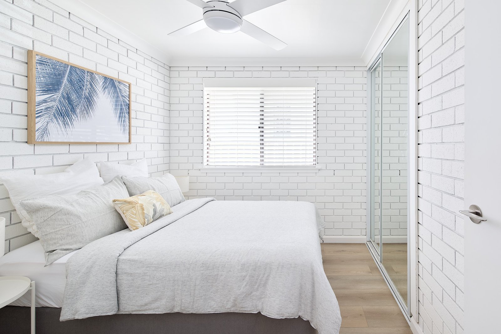 1/60-62 Tomaree Road SHOAL BAY 9