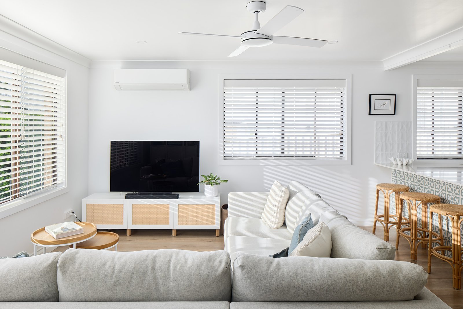 1/60-62 Tomaree Road SHOAL BAY 8