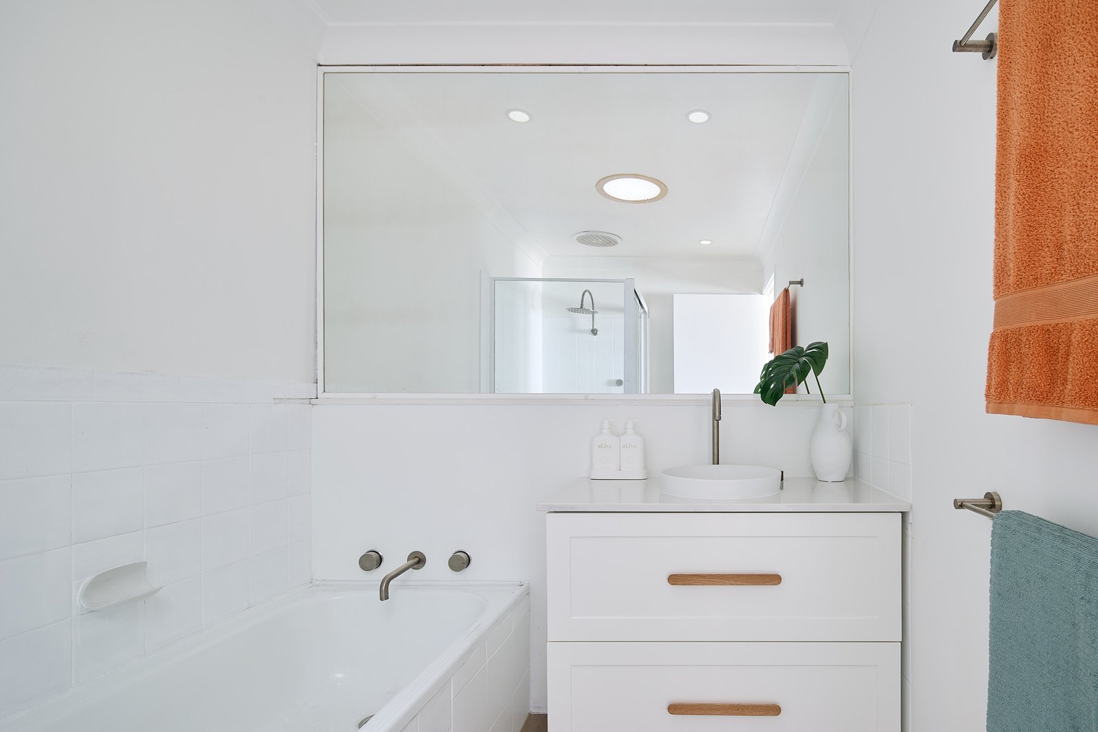 1/60-62 Tomaree Road SHOAL BAY 13