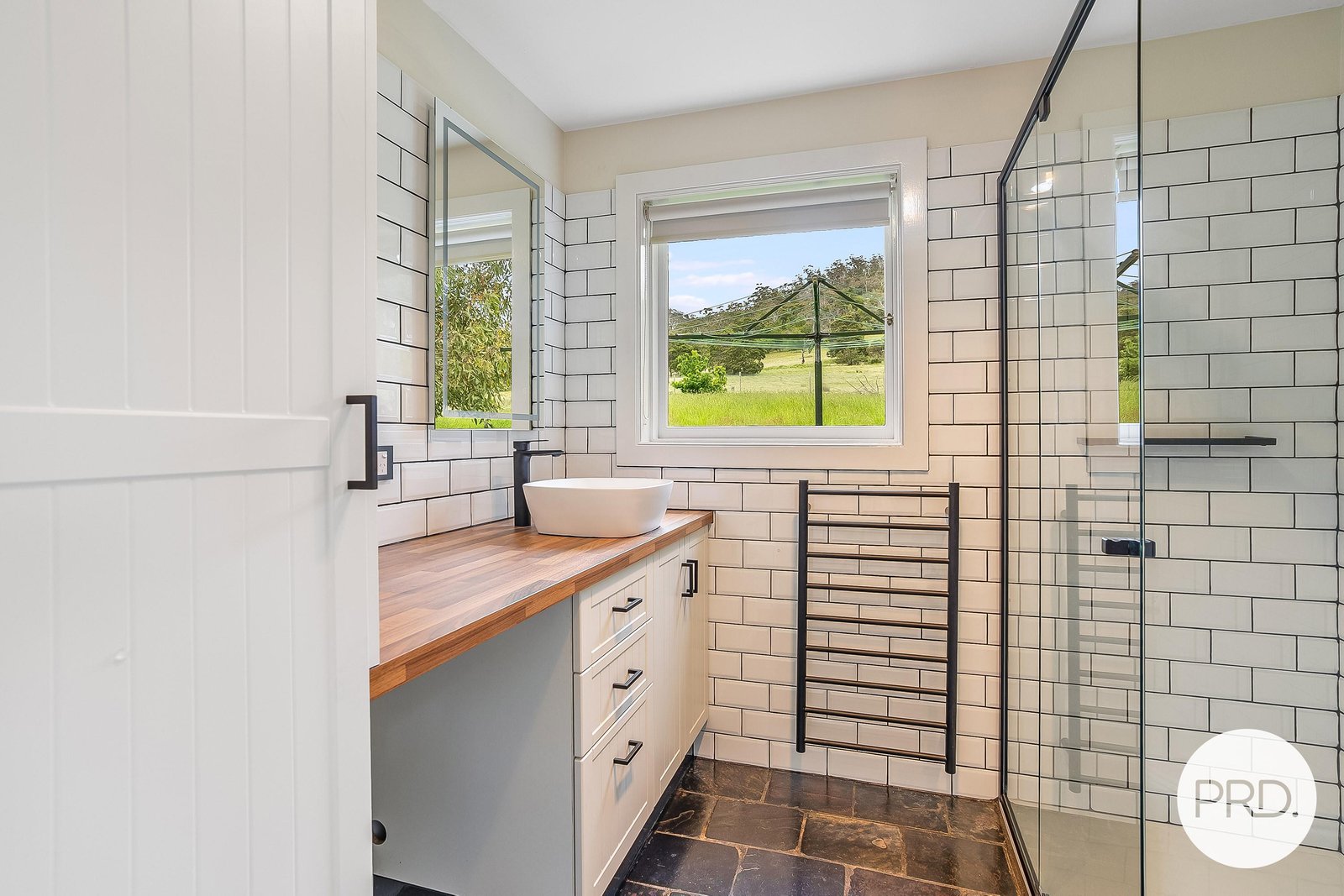 160 Cilwen Road CAMBRIDGE 8