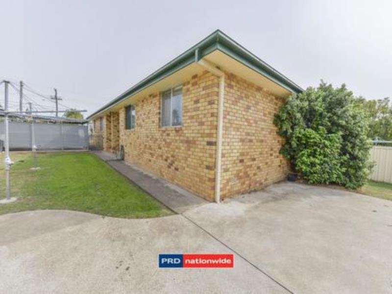 1/60 Kathleen Street TAMWORTH 8