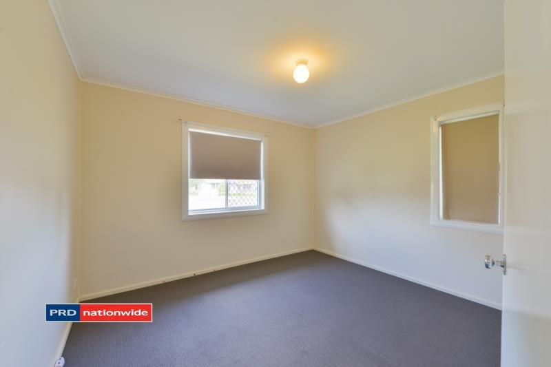 160 Robert Street TAMWORTH 4