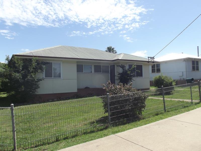160 Robert Street TAMWORTH 8