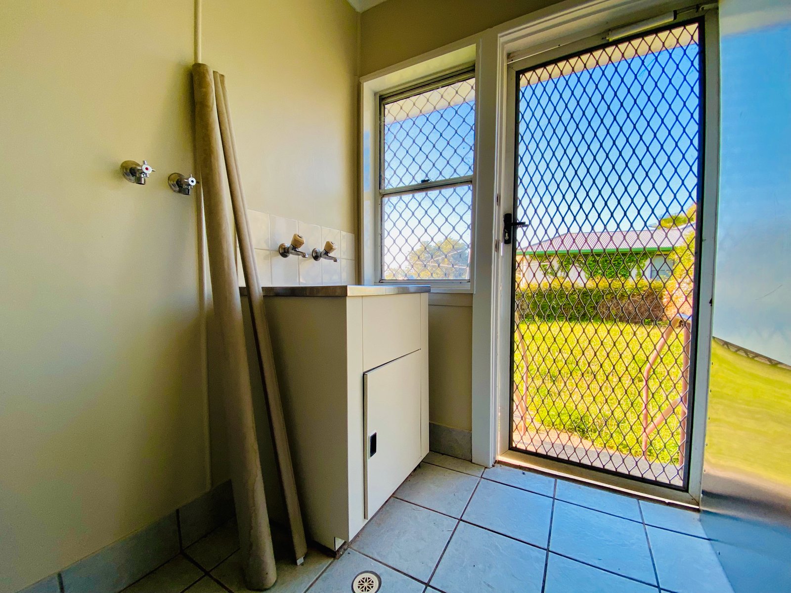 160 Robert Street TAMWORTH 7