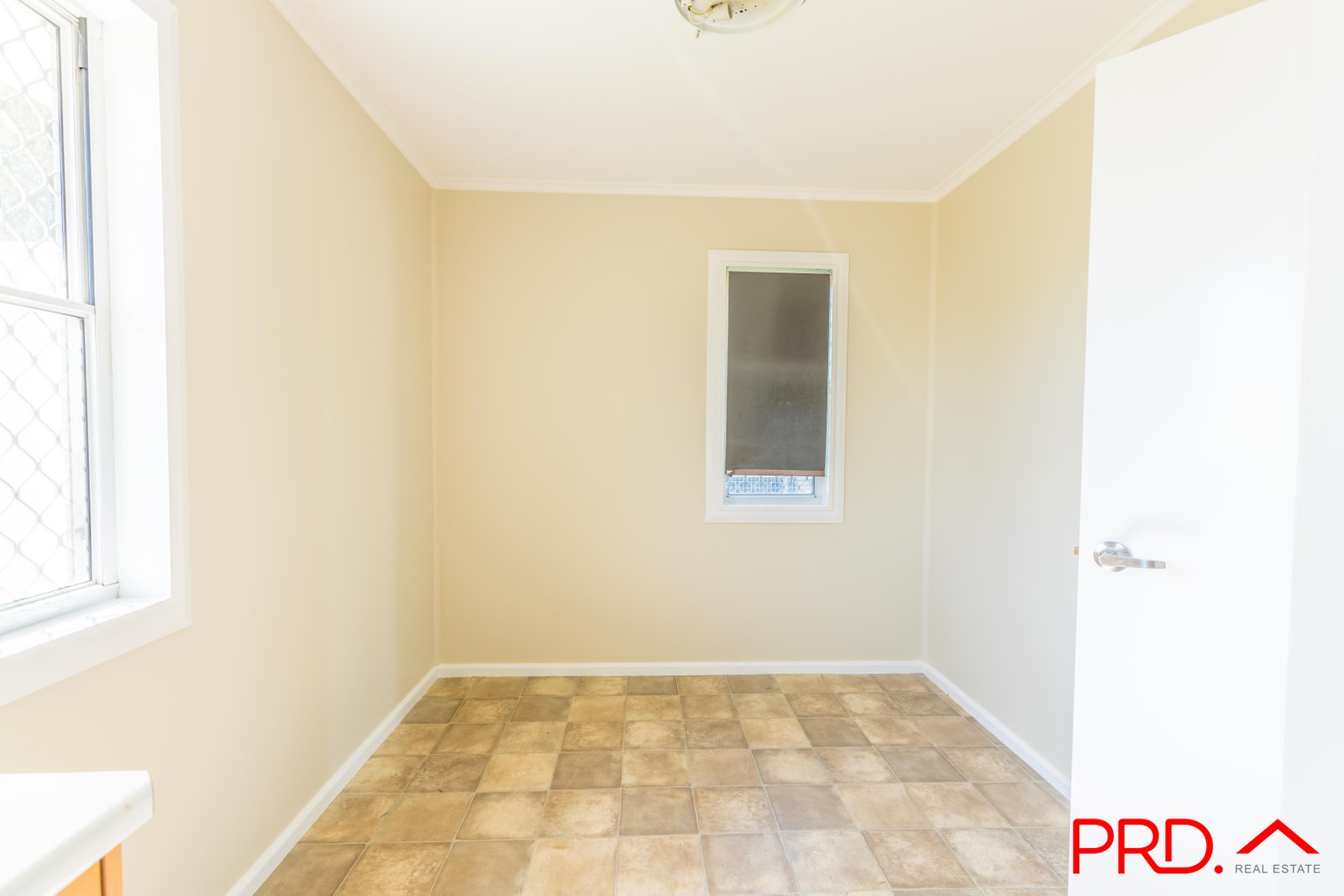 160 Robert Street TAMWORTH 5