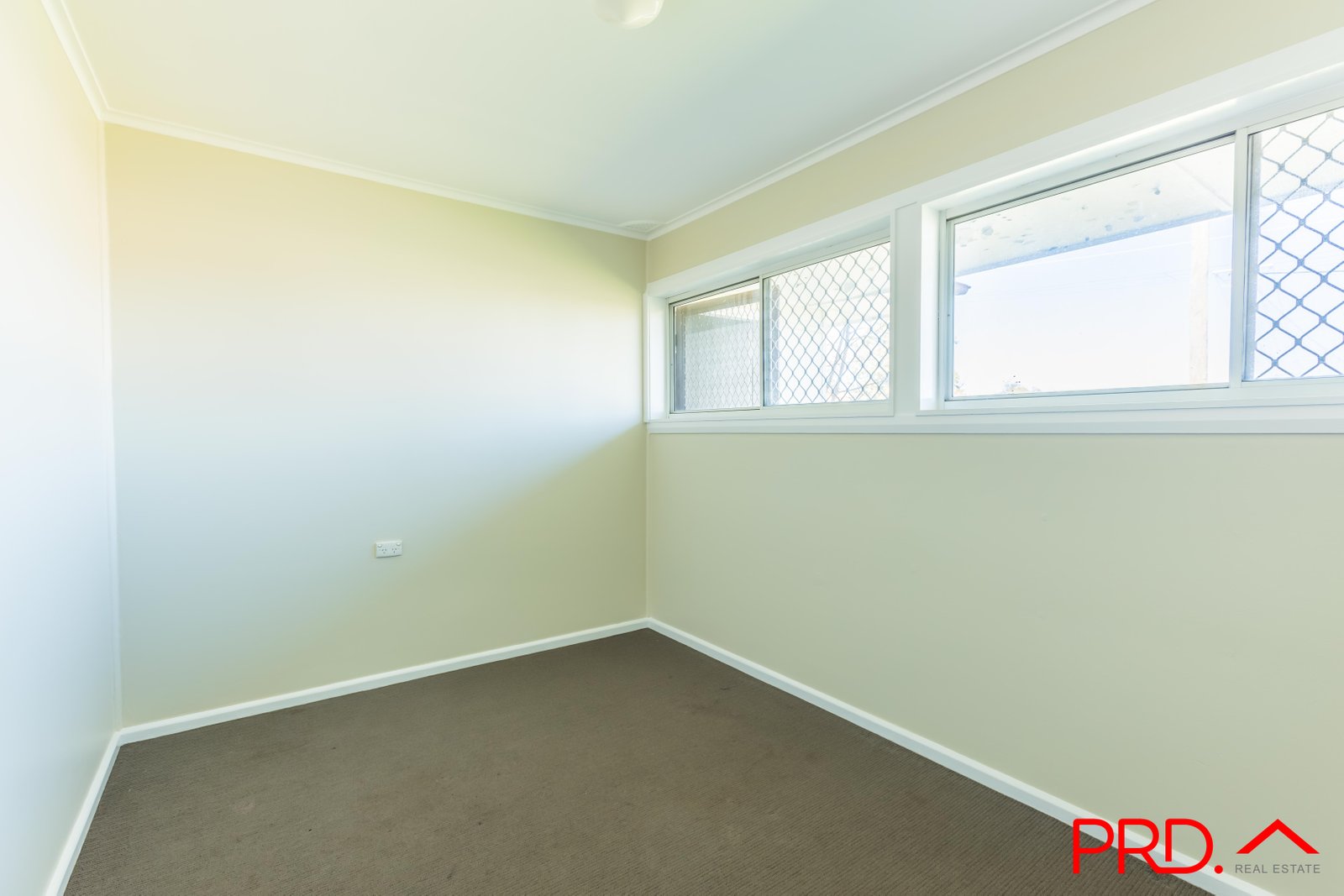 160 Robert Street TAMWORTH 6