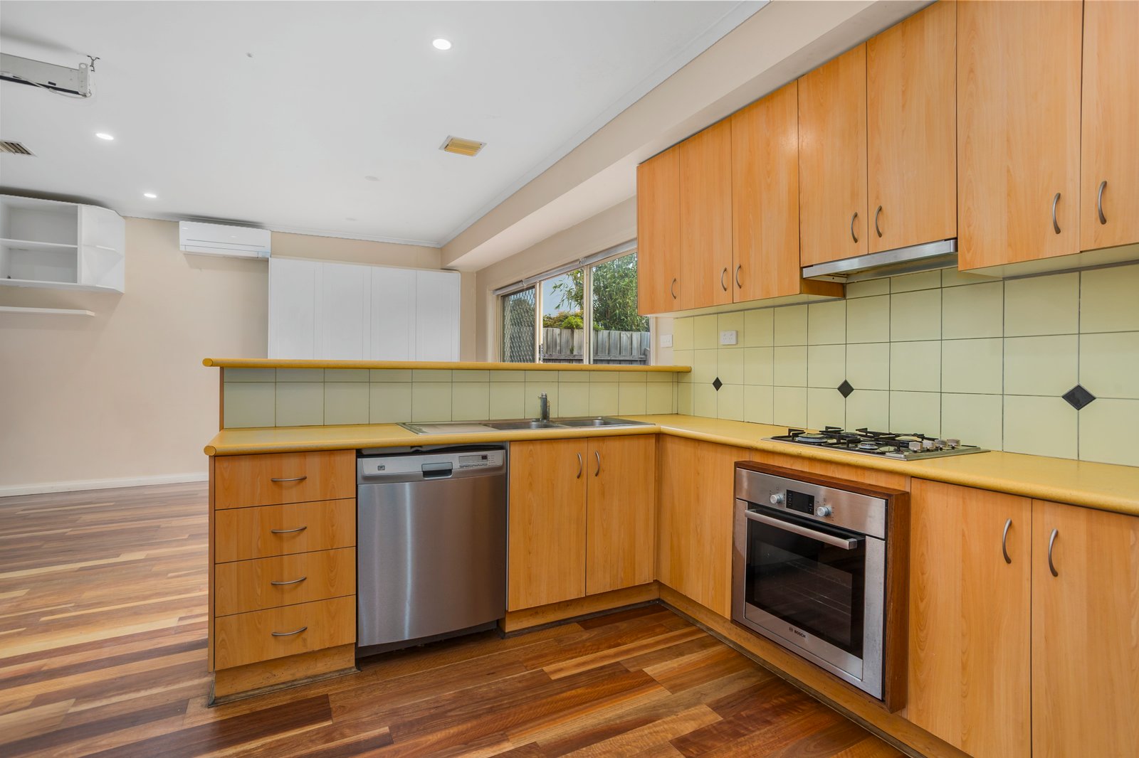 Gallery: 1/60 Roberts Street