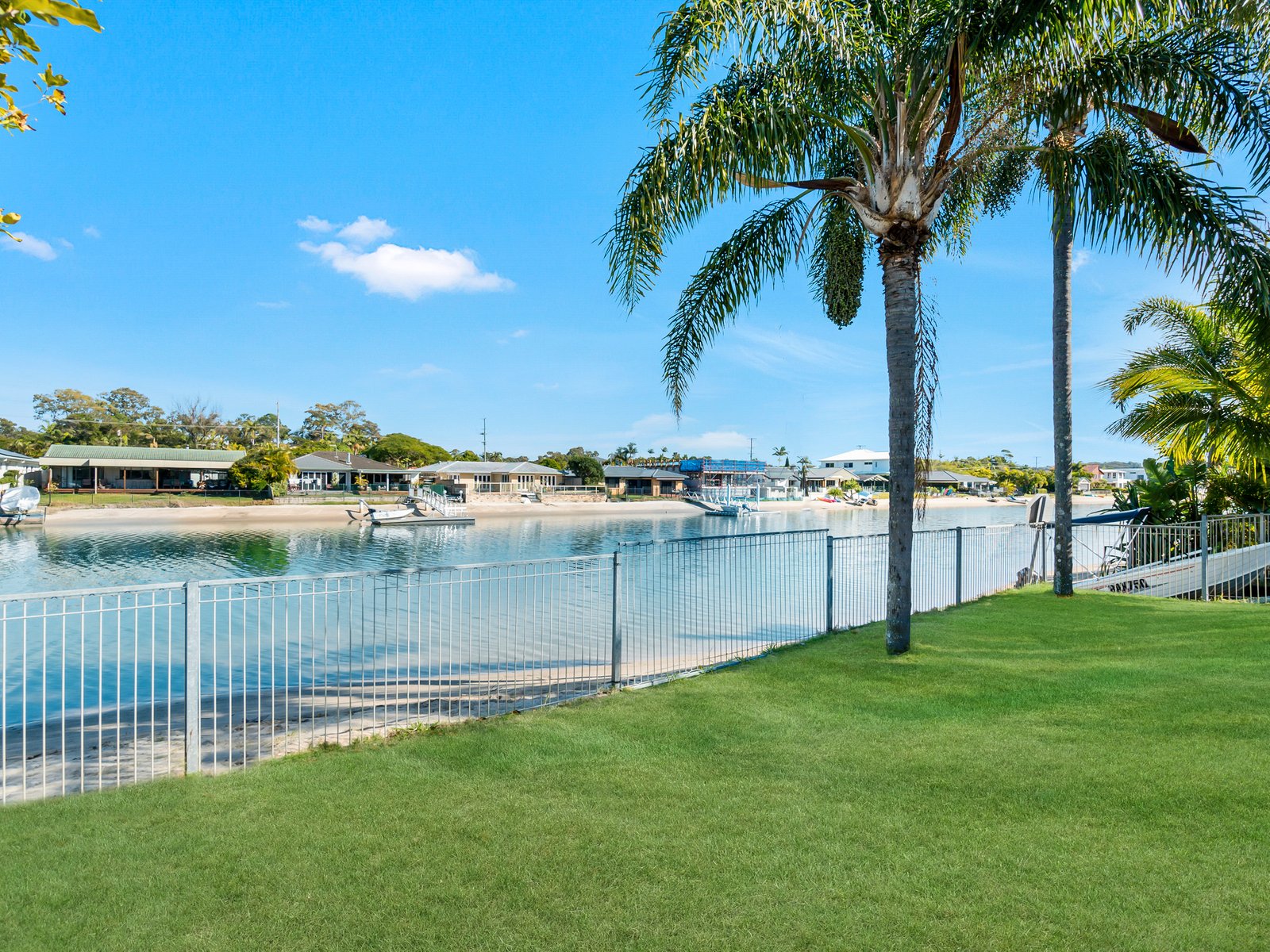 160 Tahiti Avenue PALM BEACH 11