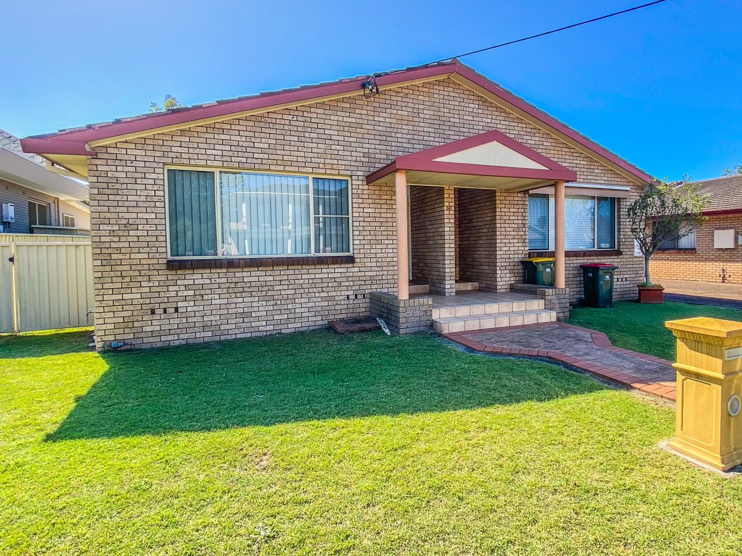 1/60 Tomaree Road SHOAL BAY 2