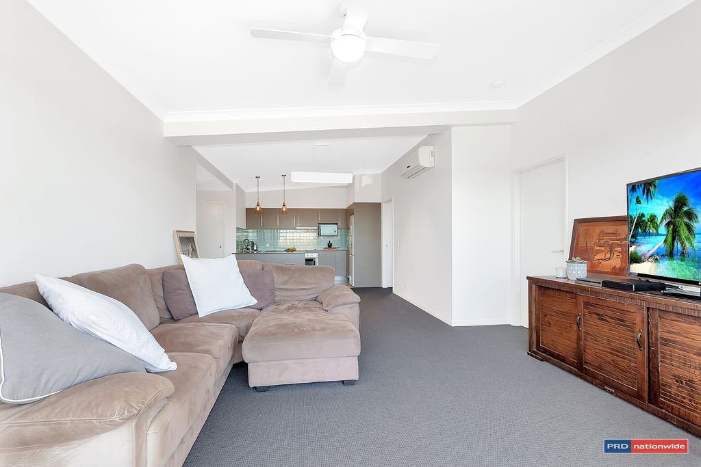 1601/12 Executive Drive BURLEIGH WATERS 4