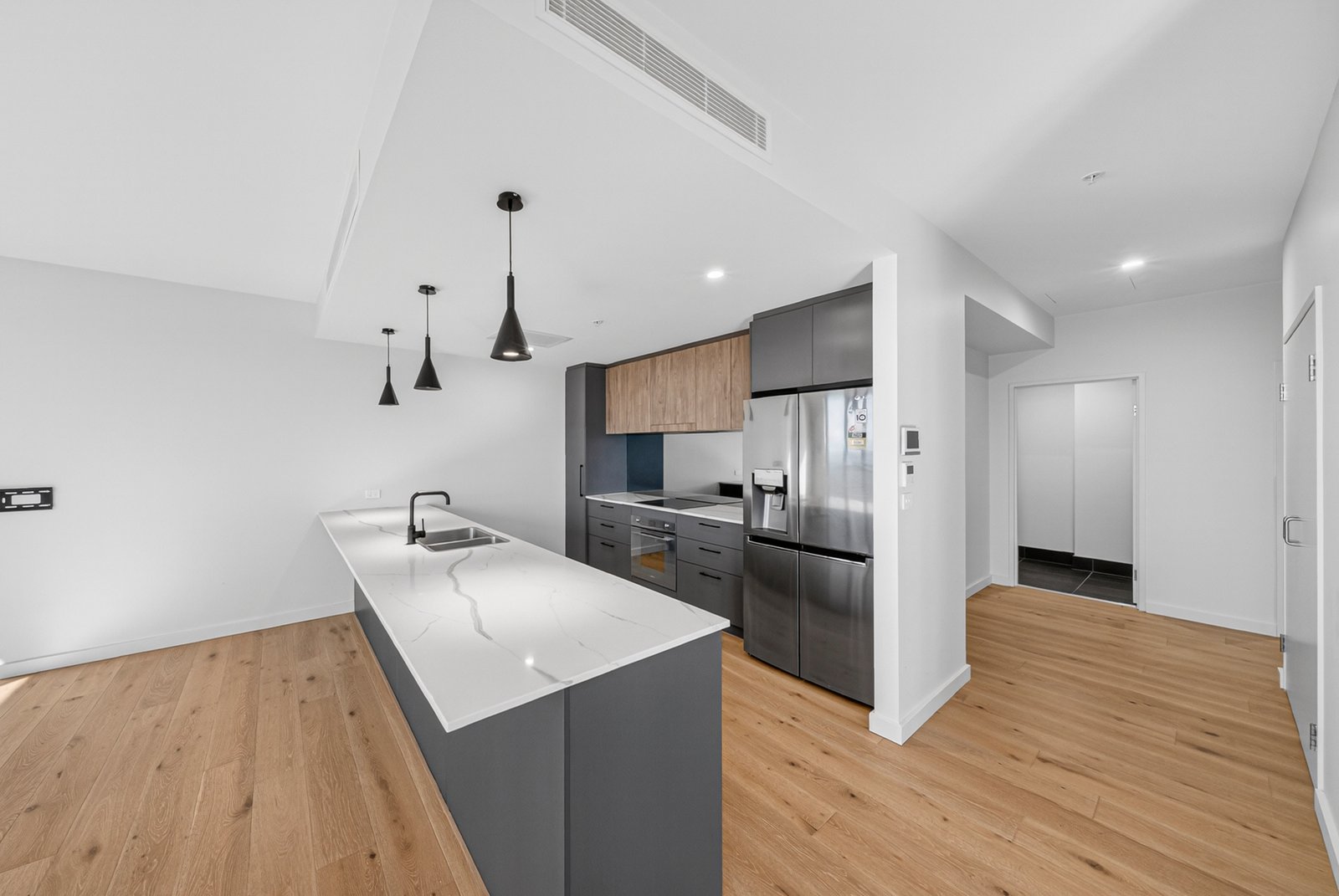 1601/2 Charles Street CHARLESTOWN 7