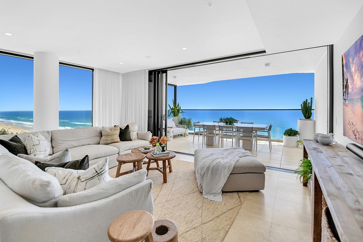 1602/112 The Esplanade Burleigh Heads 2