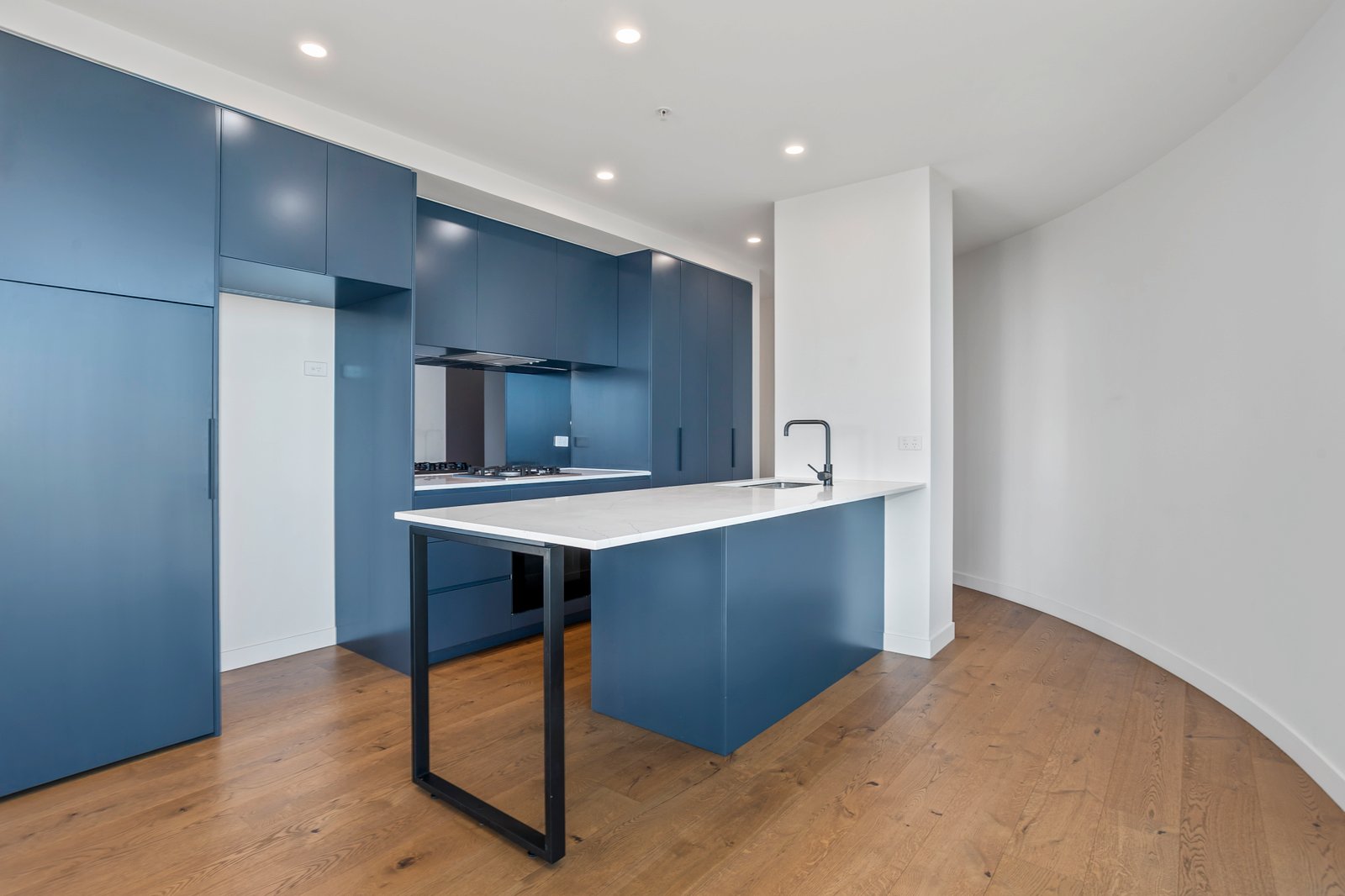 Gallery: 1602/8 Joseph Road