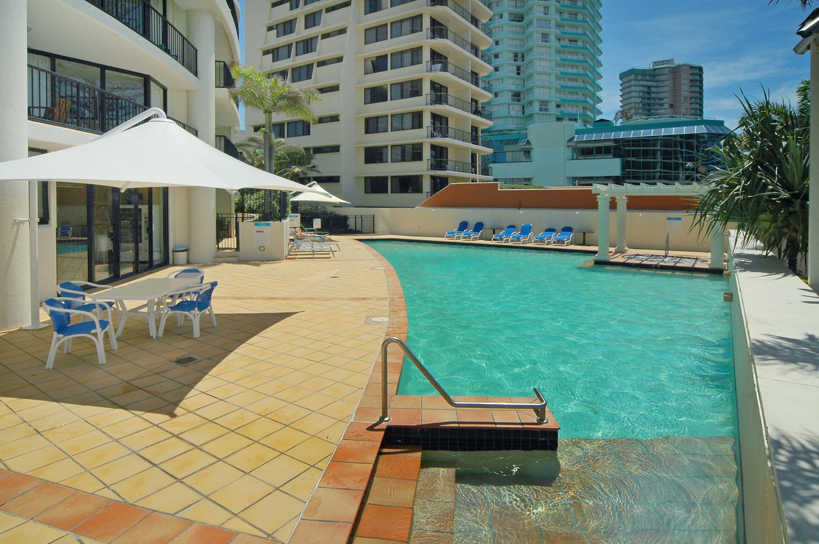 1602/88 Marine Parade COOLANGATTA 10