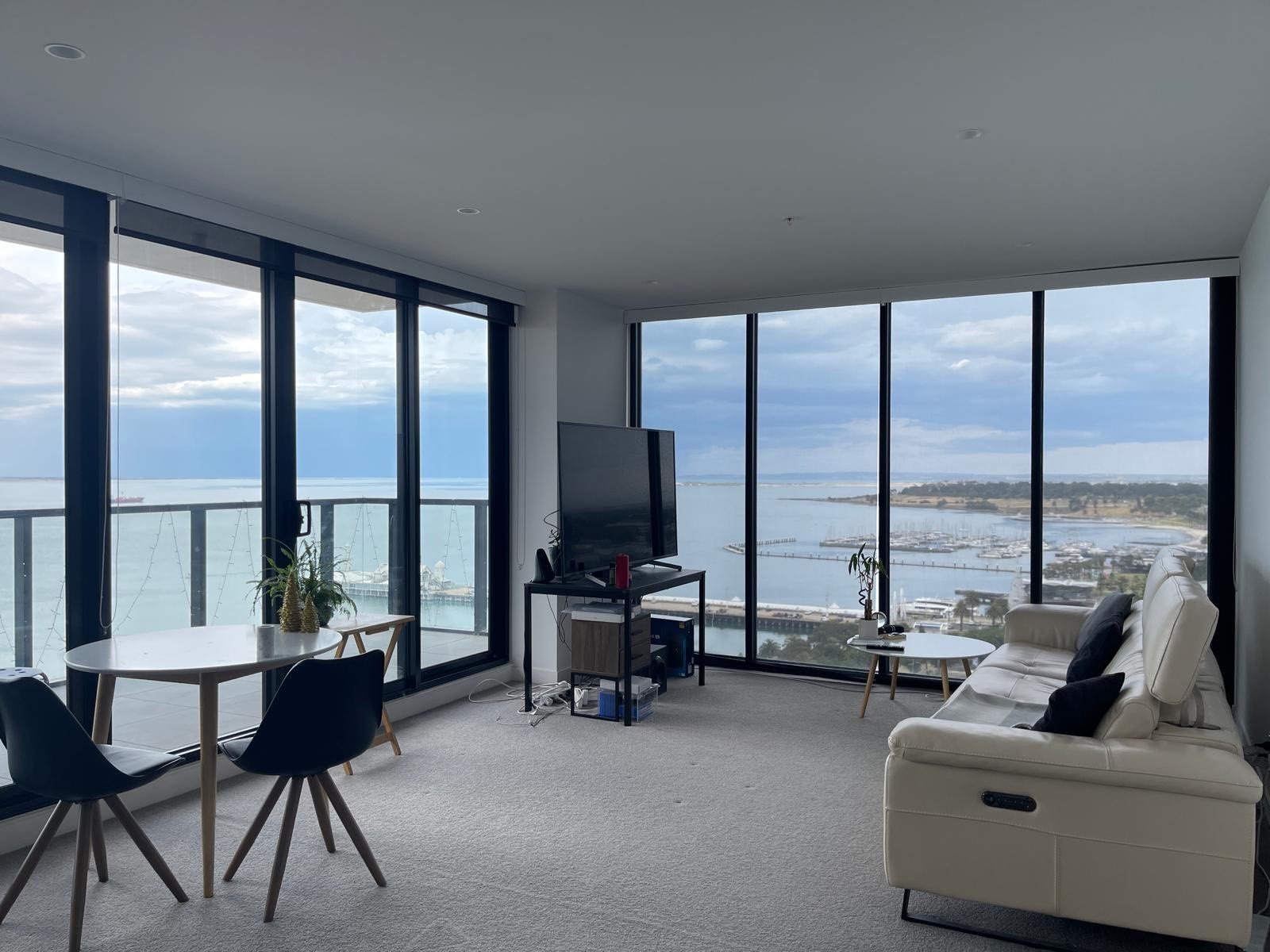 Gallery: 1605/18 Cavendish Street