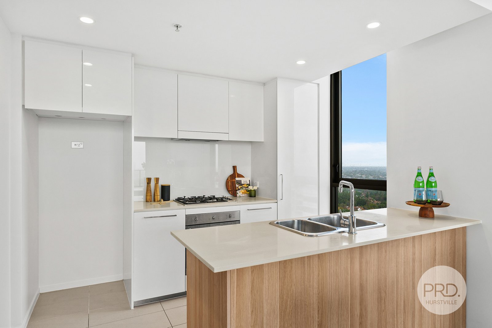 1605/458 Forest Road HURSTVILLE 6