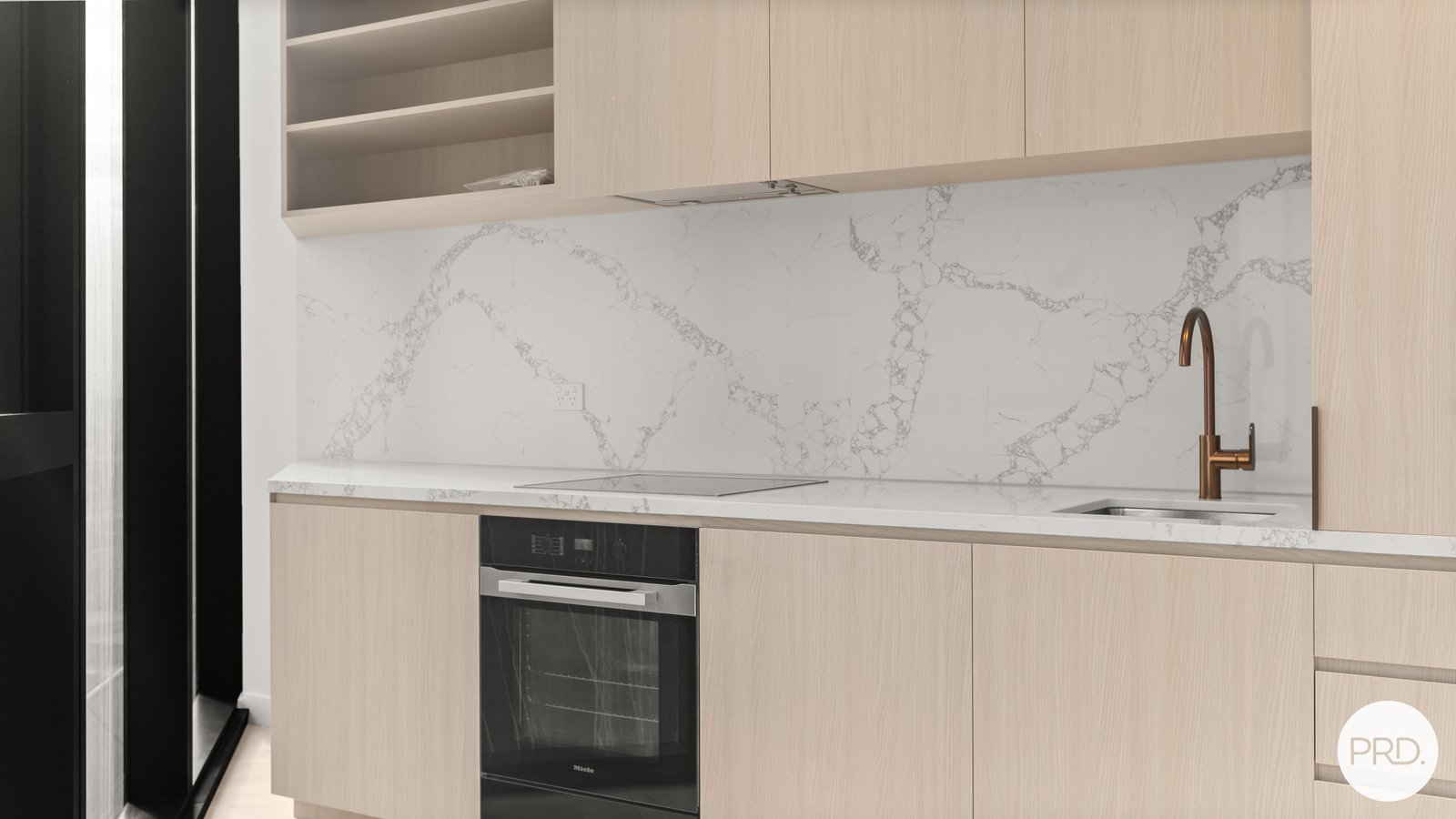 1606/63 La Trobe Street MELBOURNE 3