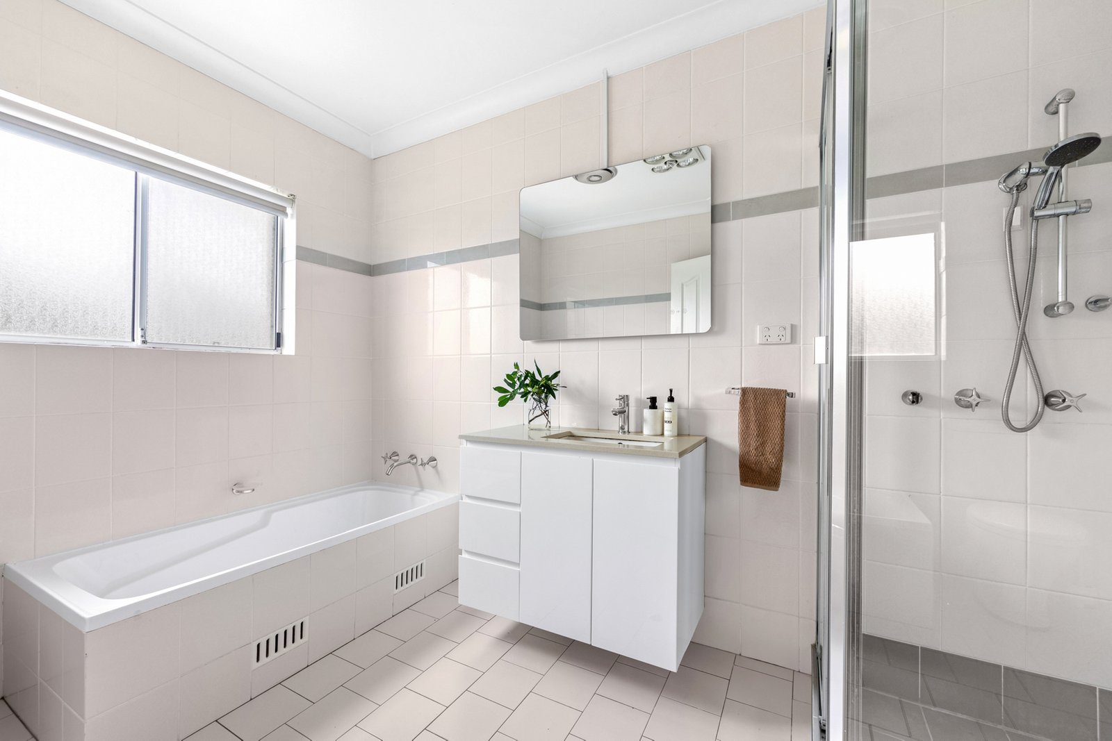 1/61-67 Varna Street CLOVELLY 10