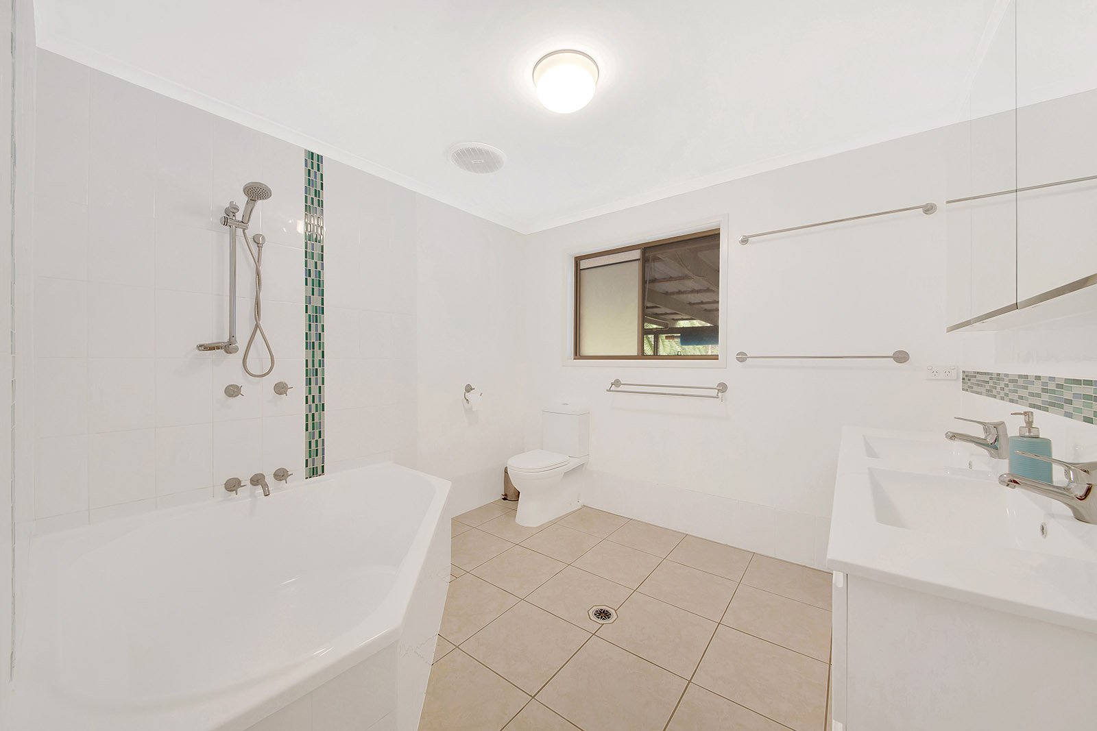 161 Awoonga Dam Road BENARABY 14