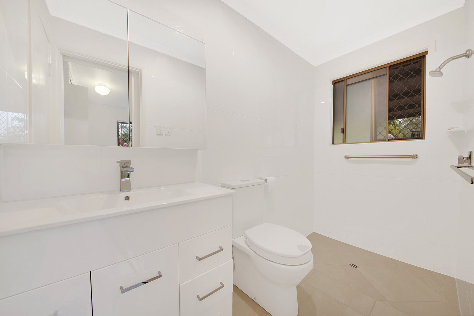161 Awoonga Dam Road BENARABY 19