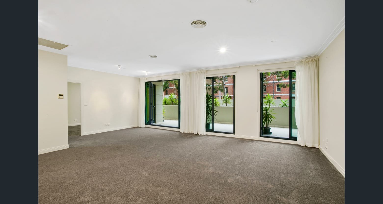 Gallery: 1/61 Brougham Street