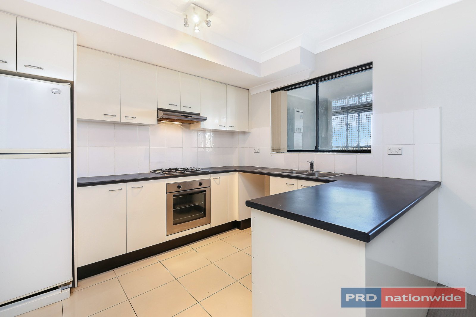 16/1 Finney Street HURSTVILLE 2