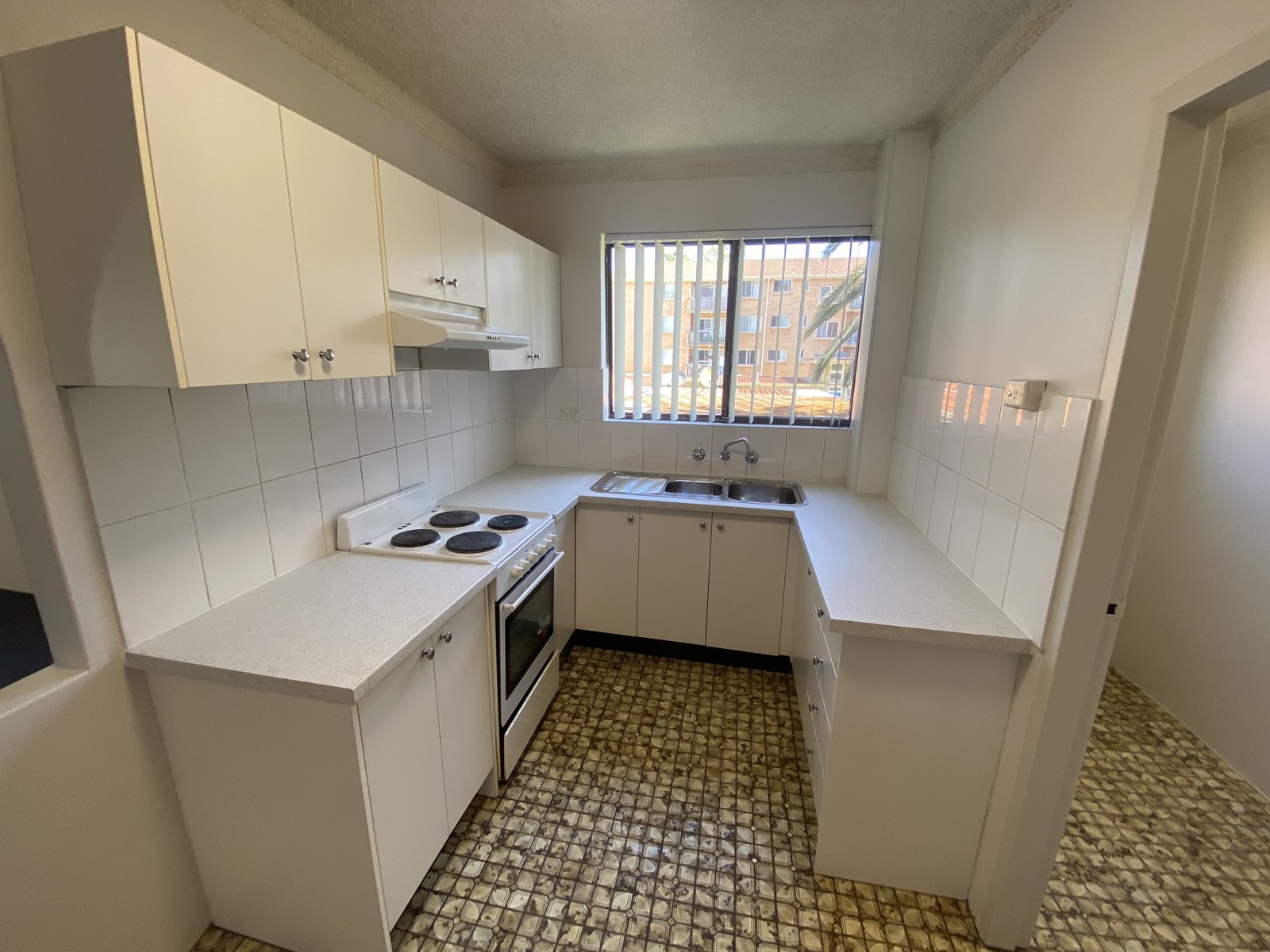 1/61 Goulburn Street LIVERPOOL 3