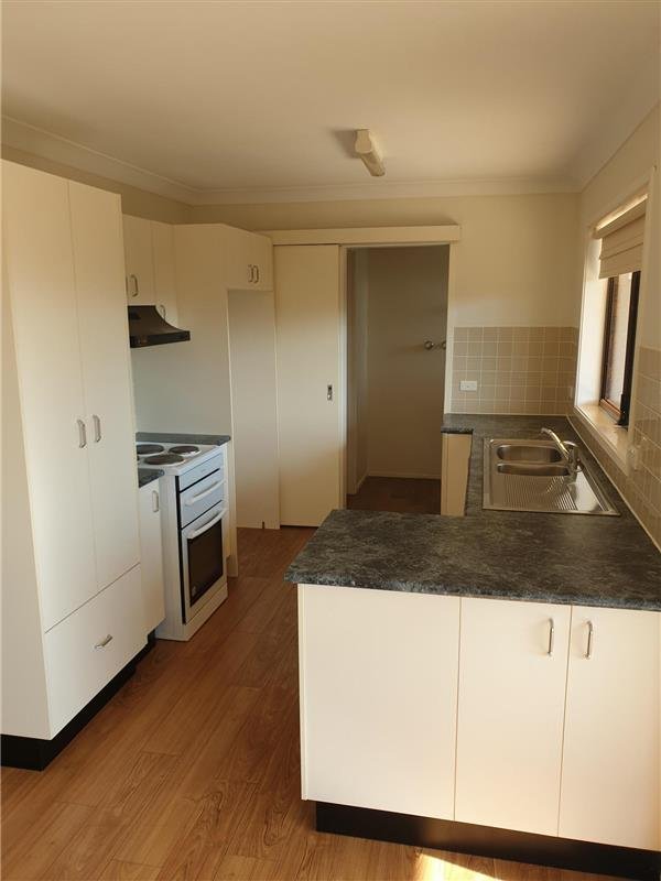 16/1 Noela Place OXLEY PARK 3