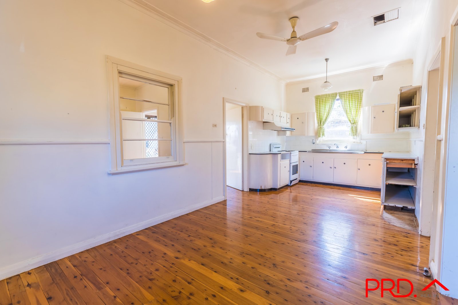 161 Piper Street TAMWORTH 7