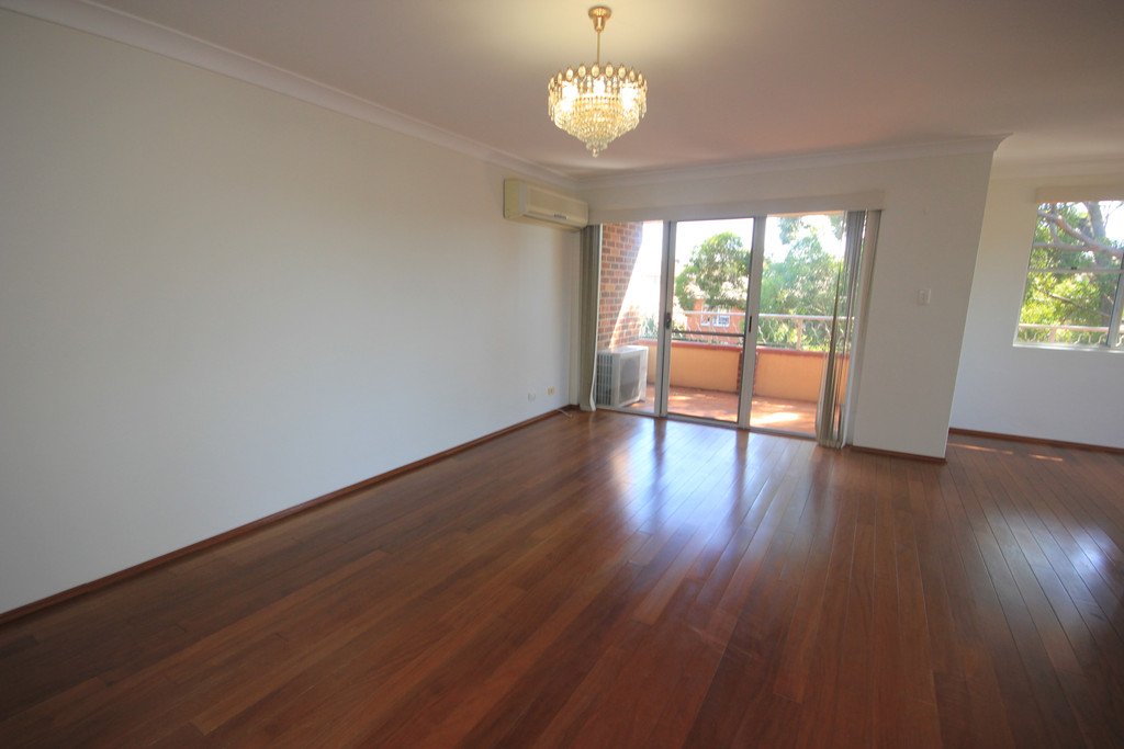 161 Russell Avenue DOLLS POINT 3