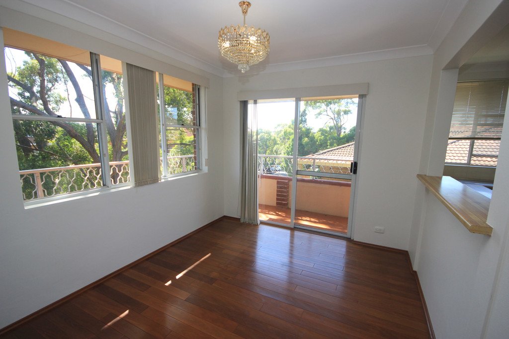 161 Russell Avenue DOLLS POINT 4