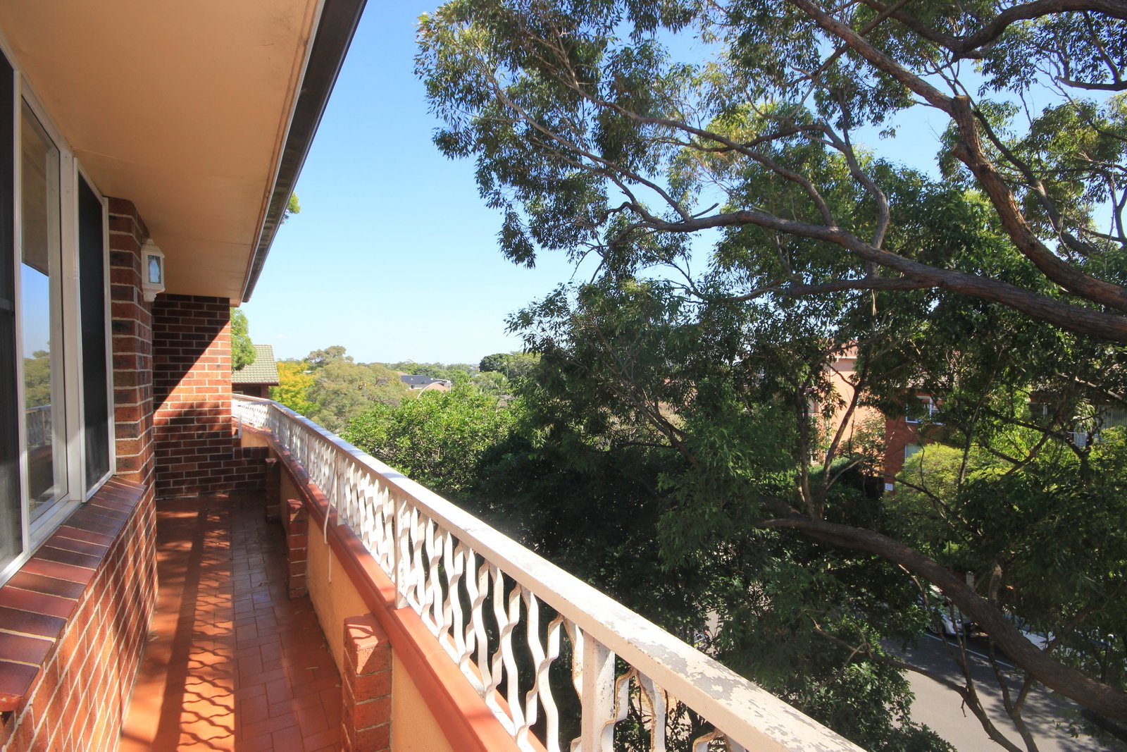 161 Russell Avenue DOLLS POINT 1