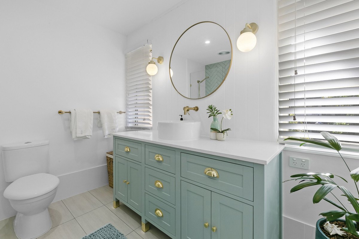 16/1 Township  Burleigh Heads 7