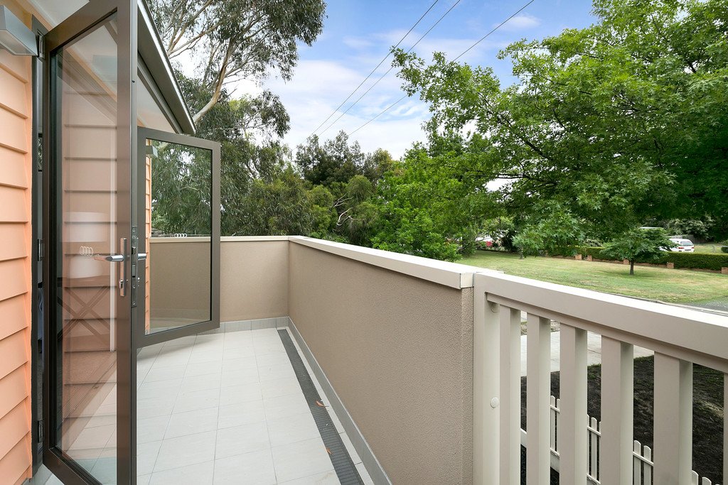 1/610 Wilson Street CANADIAN 11