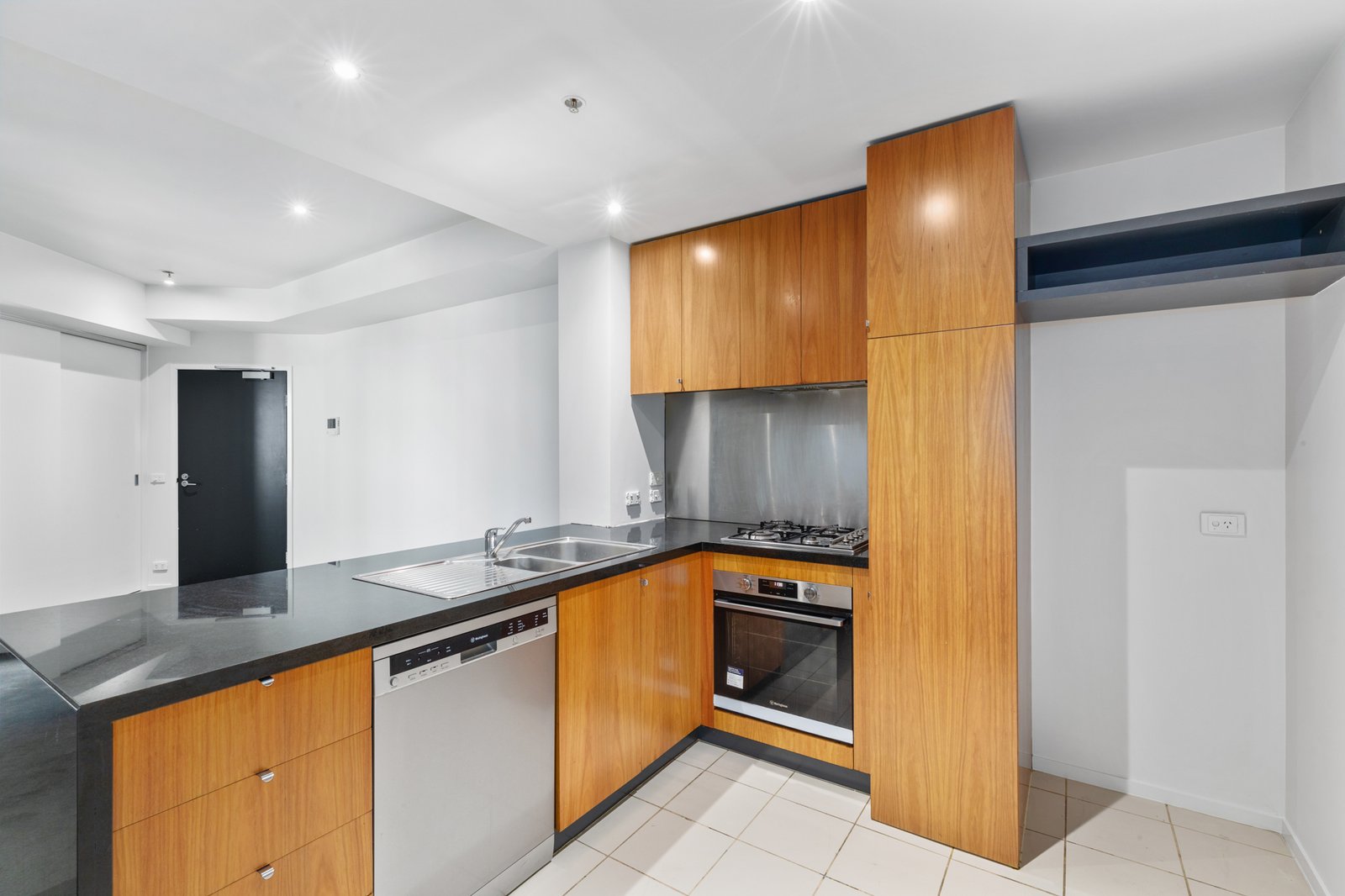 Gallery: 1611/33 City Road