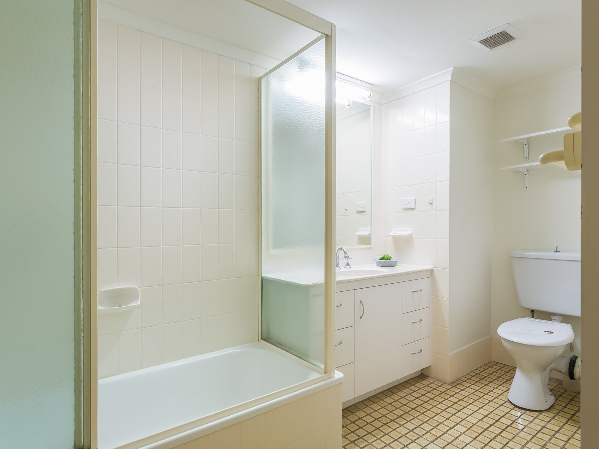 16/114 The Esplanade BURLEIGH HEADS 6