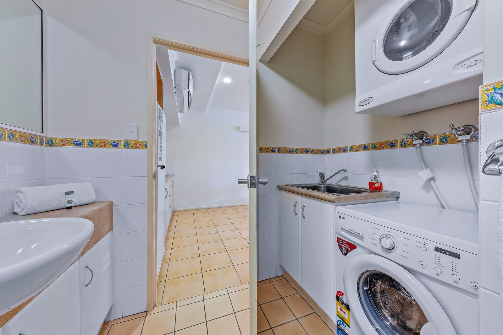 16/115 Shingley Drive CANNONVALE 11