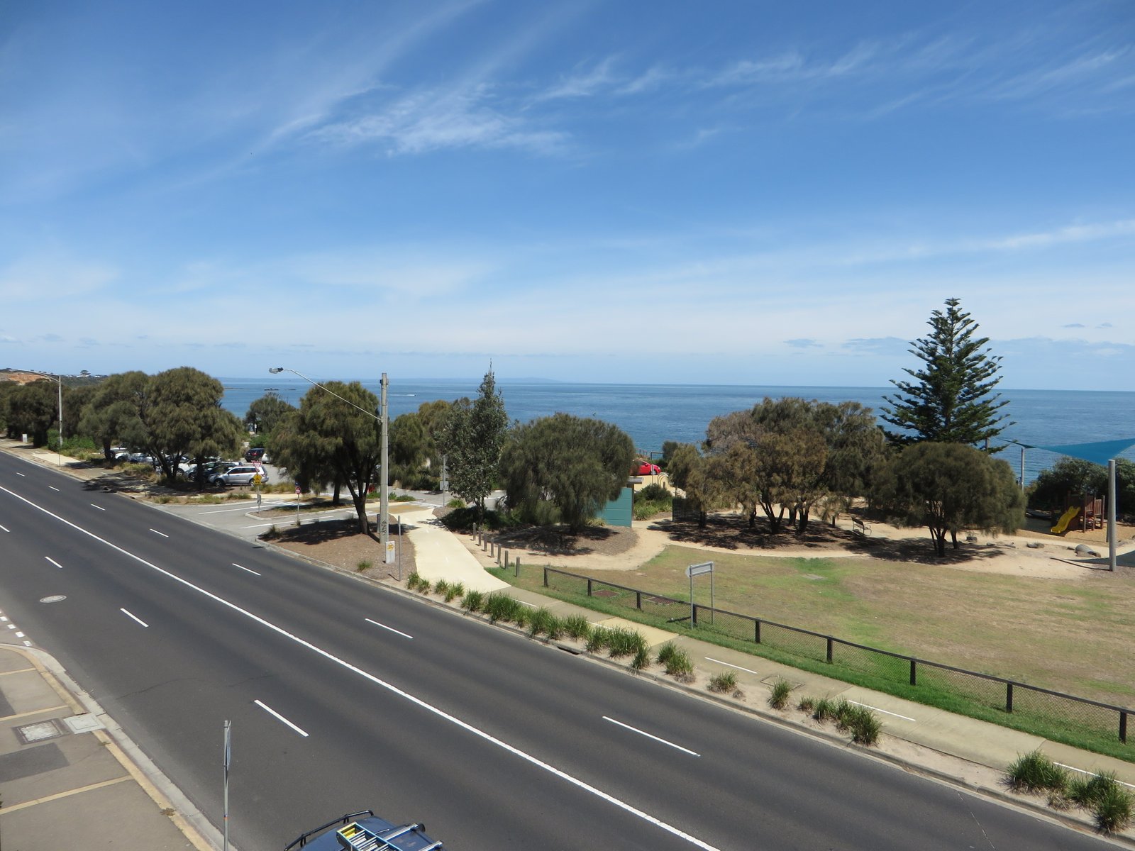 Gallery: 16/122 Beach Road