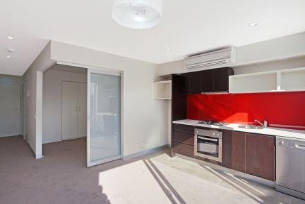 Gallery: 16/127 Grey Street