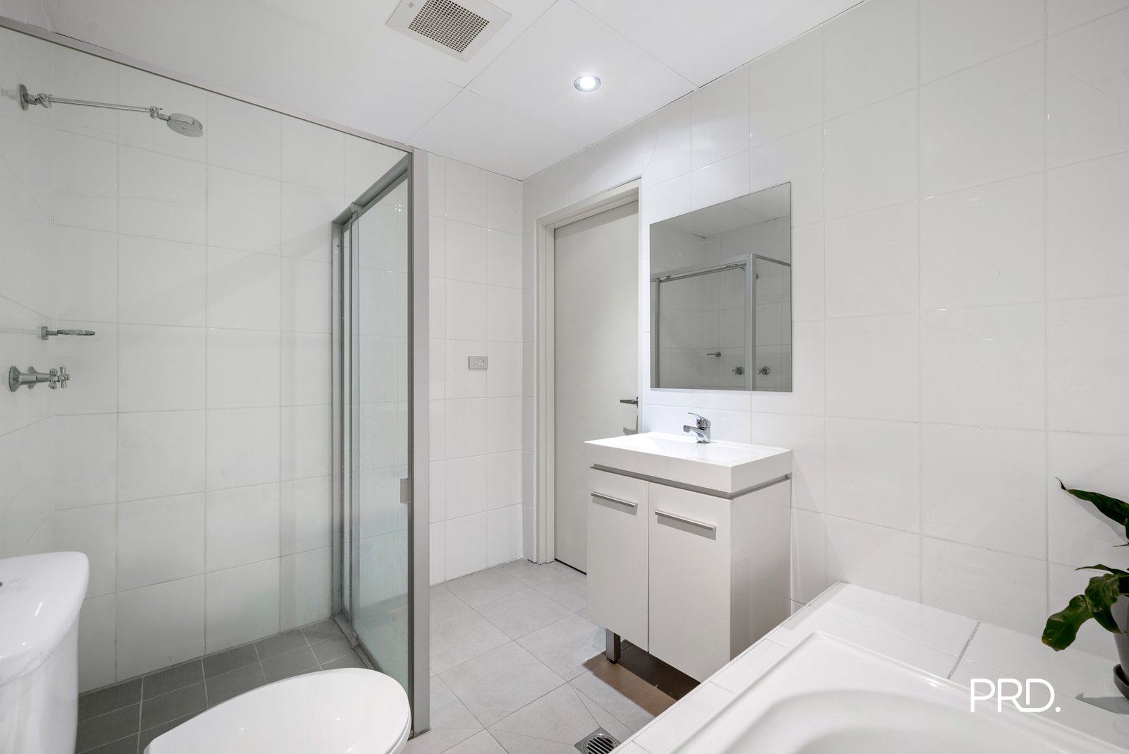 16/13-19 Robert Street PENRITH 8