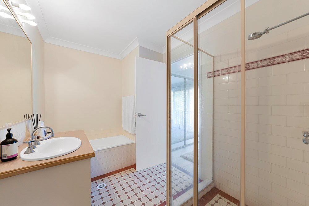 16/130 Plateau Crescent CARRARA 4