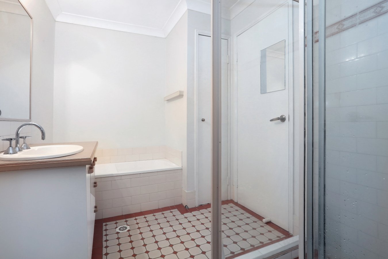 16/130 Plateau Crescent CARRARA 15