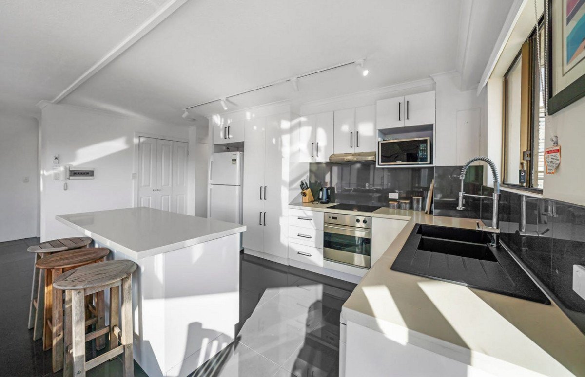 16/1495 Gold Coast Highway Palm Beach 6